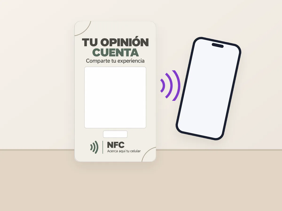 Pieza para reseñas en un mostrador